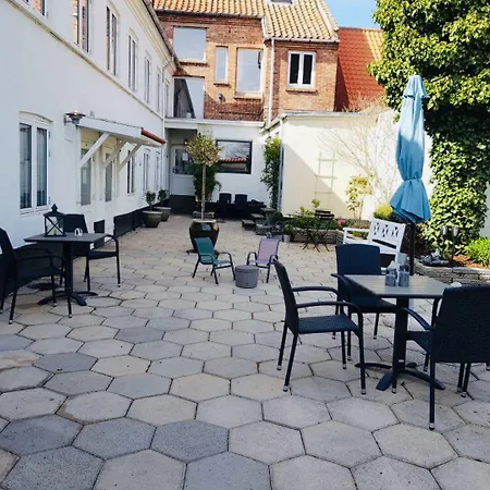 Sverres Hotel 2*
