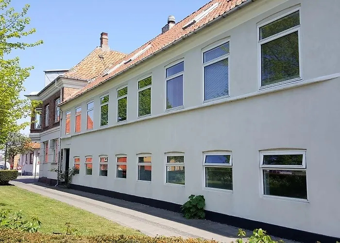 Sverres 2* Rønne